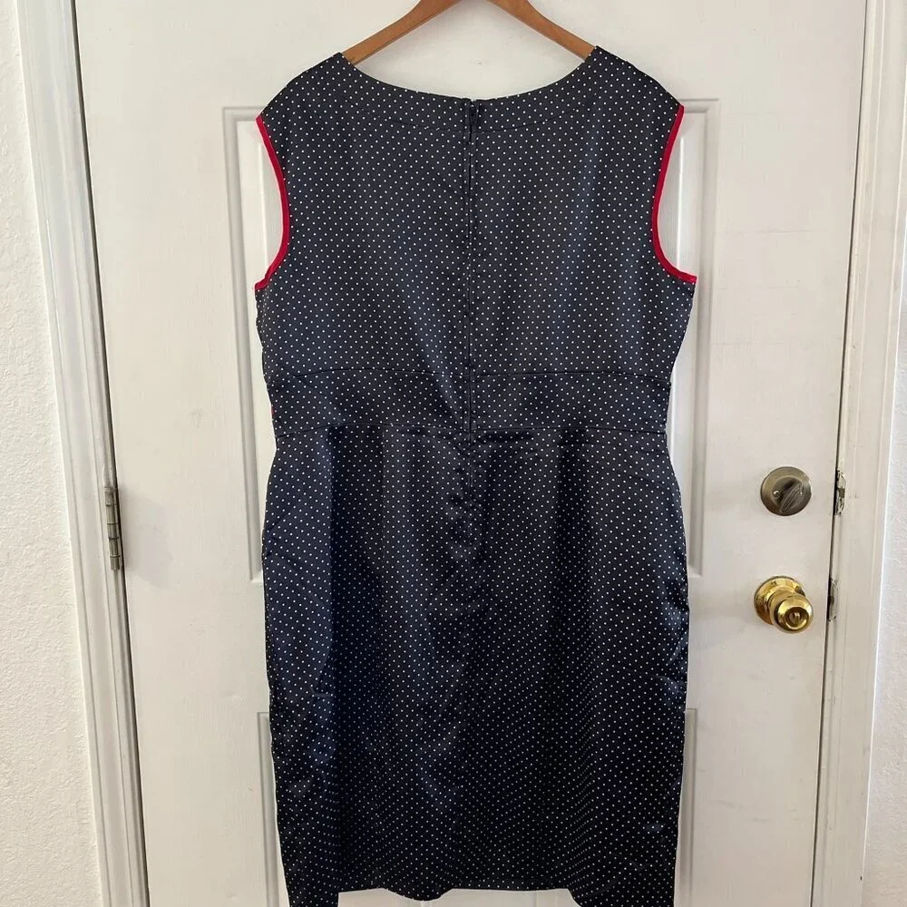 Torrid Retro Chic Woman's Plus-Size Black/White Nostalgic Rockabilly Dress Sz 18 - Picture 5 of 10